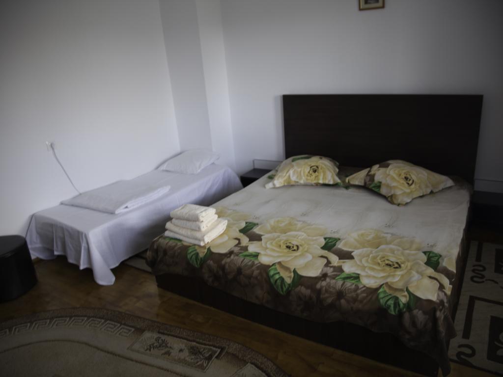 Vila Victoria Râmnicu Vâlcea Exterior foto